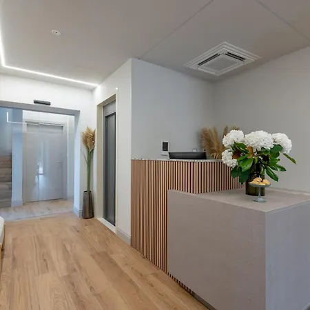 Openhouse Ξενοδοχείο *