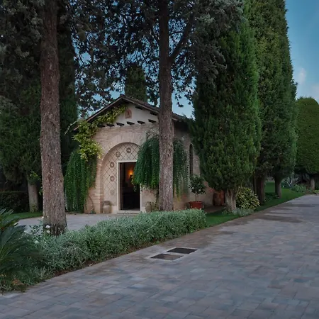 Openhouse Ξενοδοχείο *